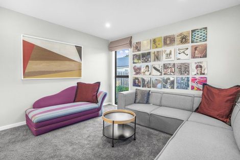 Photo of property in 2 Matai Grove, Greytown, 5712