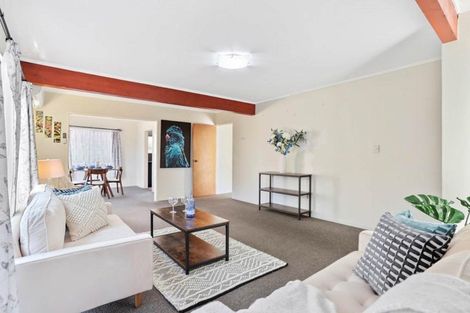 Photo of property in 56 Kohekohe Street, New Lynn, Auckland, 0600