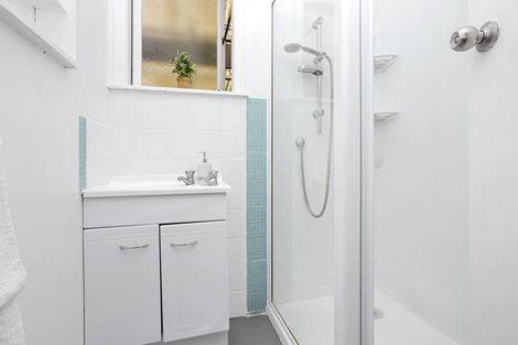 Photo of property in 54 Derwent Crescent, Titirangi, Auckland, 0604