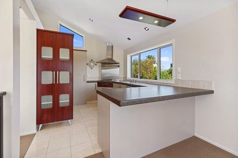 Photo of property in 10 Karewa Parade, Papamoa Beach, Papamoa, 3118