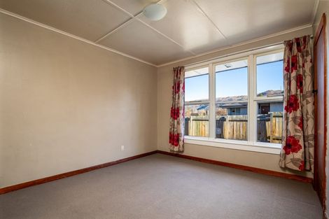 Photo of property in 34 Tamblyn Drive, Lake Roxburgh Village, Roxburgh, 9571