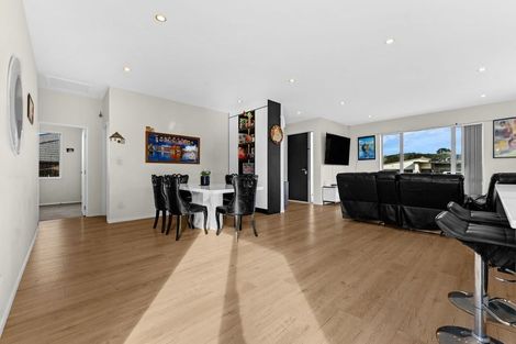 Photo of property in 18 Calder Crescent, Pokeno, 2402