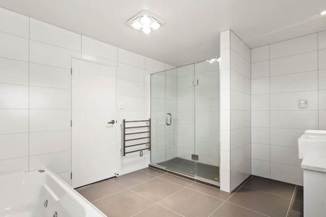 Photo of property in 147 Flat Bush School Road, Flat Bush, Auckland, 2019