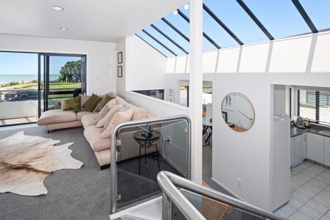 Photo of property in 156 Marine Parade, Mount Maunganui, 3116