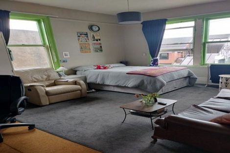 Photo of property in 8a Clermont Terrace, Kelburn, Wellington, 6012