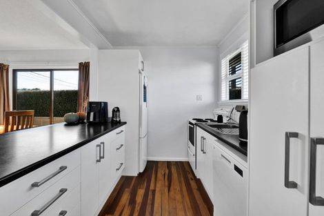 Photo of property in 111 Puriri Street, Hawera, 4610
