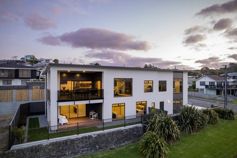 Photo of property in 9 Bayly Road, Moturoa, New Plymouth, 4310