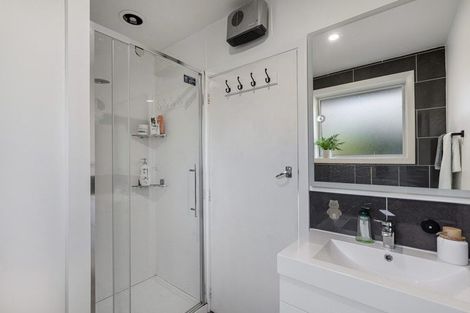 Photo of property in 6 Dymock Place, Bishopdale, Christchurch, 8053