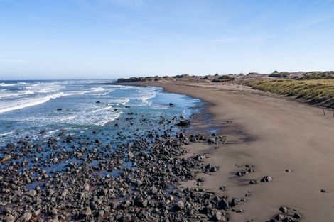 Photo of property in 289 Tai Road, Opunake, 4681