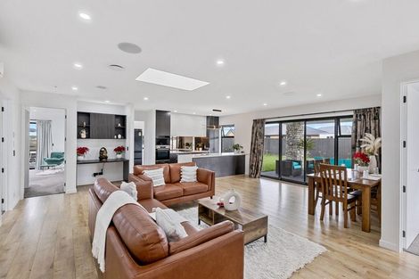 Photo of property in 10 Goodland Place, Rolleston, 7614