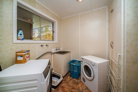 Photo of property in 21 Montjoy Street, Stratford, 4332