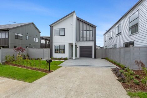 Photo of property in 15 Aquamarine Road, Rosehill, 2113