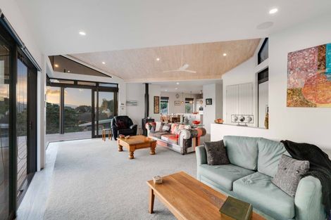 Photo of property in 8 Wiremu Road, Tairua, 3508