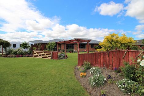 Photo of property in 1 Pines Road, Alexandra, 9320