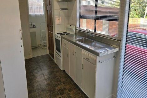 Photo of property in 1/37 Kirrie Avenue, Te Atatu South, Auckland, 0610