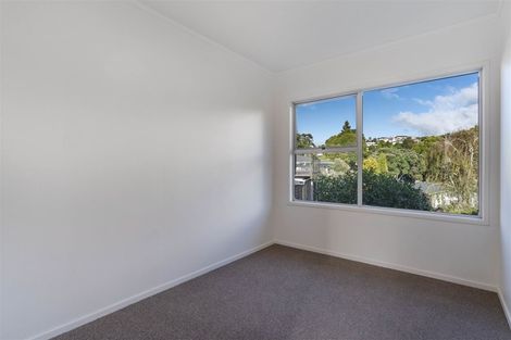Photo of property in 1/6 Ellice Road, Totara Vale, Auckland, 0629