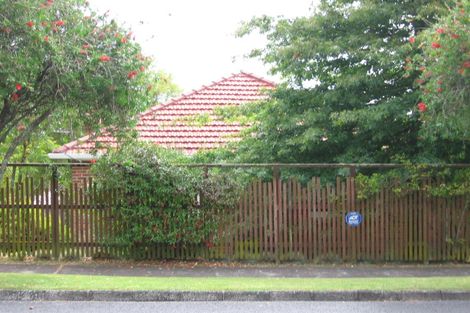 Photo of property in 2/65 Miro Street, New Lynn, Auckland, 0600