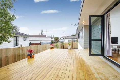 Photo of property in 97 Keegan Drive, Massey, Auckland, 0614