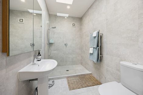 Photo of property in 149k Glengarry Road, Glen Eden, Auckland, 0602