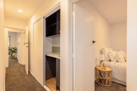 Photo of property in 119 Mount Pleasant Road, Mount Pleasant, Christchurch, 8081