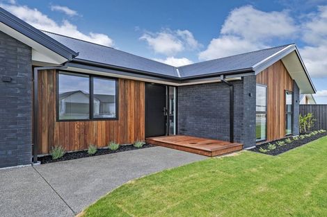 Photo of property in 5 Hawk Close, Rolleston, 7615