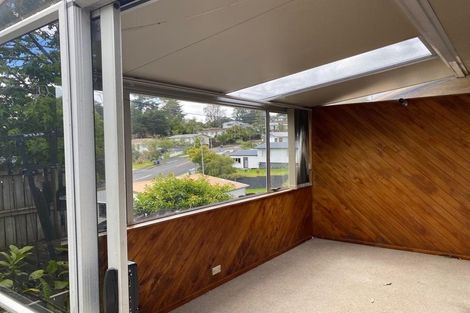 Photo of property in 3 Glenfinn Place, Massey, Auckland, 0614