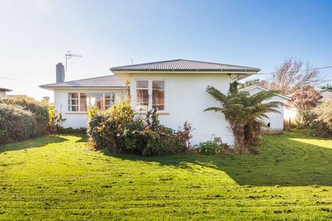 Photo of property in 41 Hedges Street, Sanson, 4817