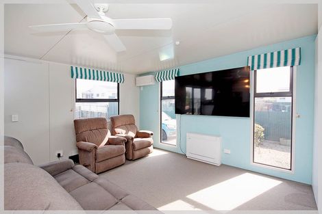 Photo of property in 15a Roore Street, Foxton Beach, Foxton, 4815