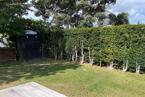 Photo of property in 7 Meadowvale Avenue, Forrest Hill, Auckland, 0620