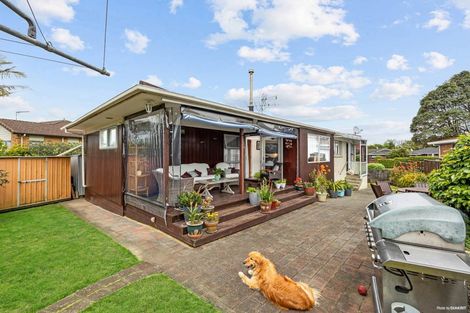 Photo of property in 16 Kurnell Drive, Botany Downs, Auckland, 2010