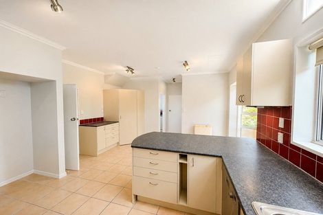 Photo of property in 43 Amapur Drive, Khandallah, Wellington, 6035