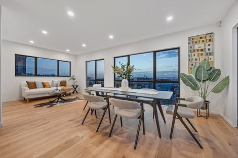 Photo of property in 9 Michael Richard Place, East Tamaki Heights, Auckland, 2016