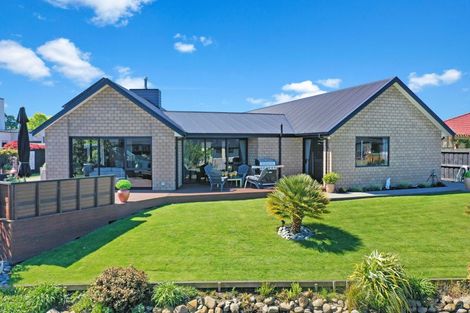 Photo of property in 15 Orchard Grove, Netherby, Ashburton, 7700