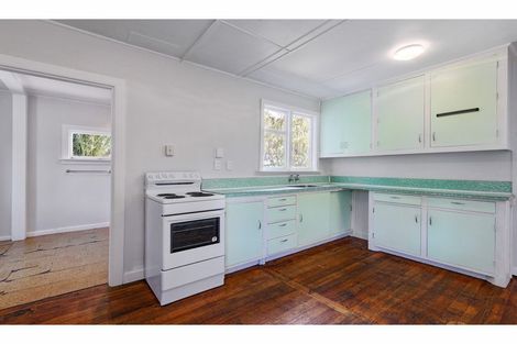 Photo of property in 29 Stalkers Road, Woodend Beach, Woodend, 7691