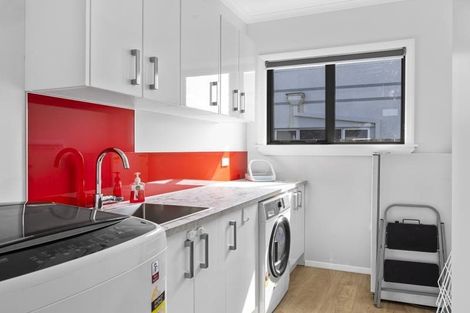 Photo of property in 15 Tasman Street, Opunake, 4616