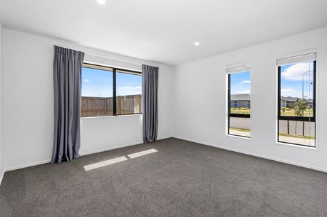 Photo of property in 61 Northmoor Boulevard, Rolleston, 7615