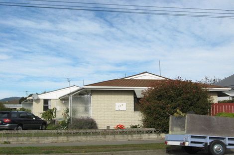 Photo of property in 2/109 Middlepark Road, Sockburn, Christchurch, 8042