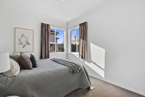 Photo of property in 43 Isadore Road, Saint Clair, Dunedin, 9012