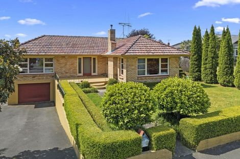 Photo of property in 43 Cambridge Road, Hillcrest, Hamilton, 3216