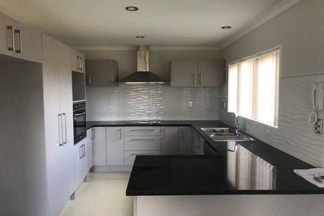 Photo of property in 15b Halswell Street, Mangere East, Auckland, 2024