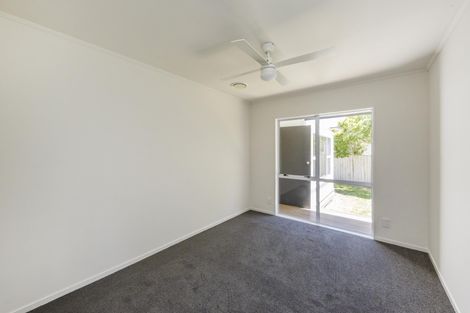 Photo of property in 19 Peppertree Glade, Kelvin Grove, Palmerston North, 4414