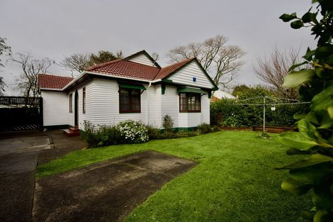 Photo of property in 78 Savage Crescent, West End, Palmerston North, 4412