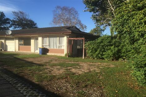 Photo of property in 1/65 Edmonton Road, Henderson, Auckland, 0612