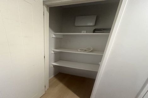 Photo of property in 52 Sapperton Drive, Henderson, Auckland, 0612