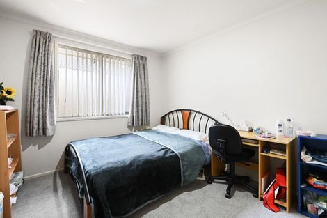 Photo of property in 4 Kingroyal Lane, Hamilton East, Hamilton, 3216