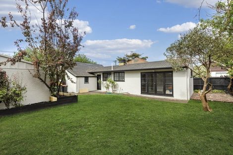 Photo of property in 37 Somerset Crescent, Spreydon, Christchurch, 8024