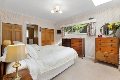 Photo of property in 9 Magdalen Street, Tawa, Wellington, 5028