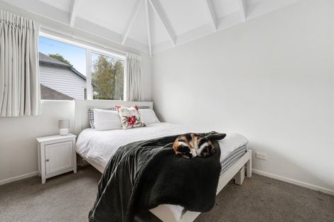 Photo of property in 92a Beach Road, Mellons Bay, Auckland, 2014