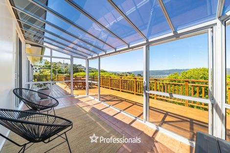 Photo of property in 127 Normandale Road, Normandale, Lower Hutt, 5010