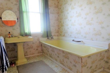 Photo of property in 8 Warburton Street, Karoro, Greymouth, 7805